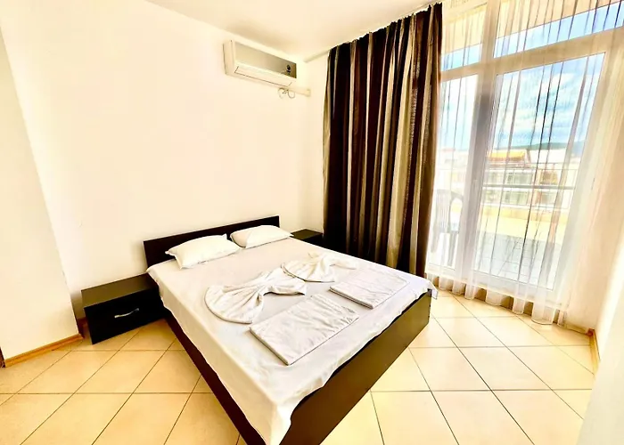 Grand Kamelia Sunny *