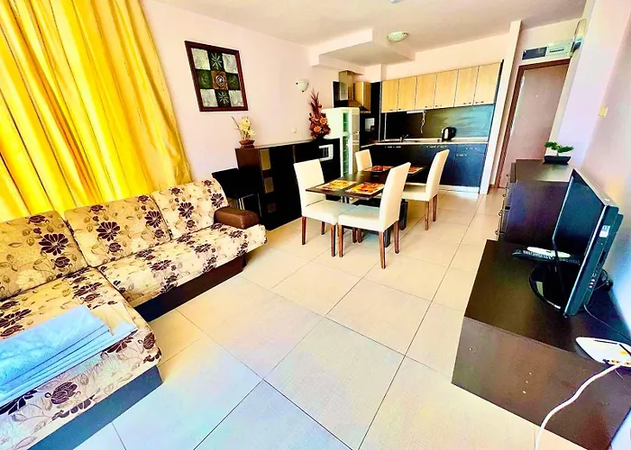 Grand Kamelia Sunny Napospart