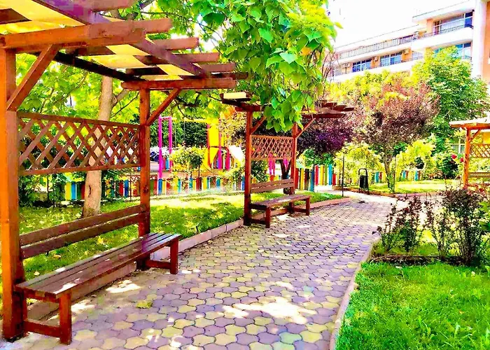 Grand Kamelia Sunny * Napospart