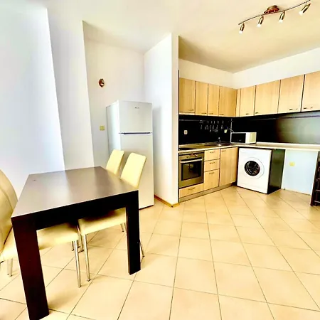 Apartment Grand Kamelia Sunny